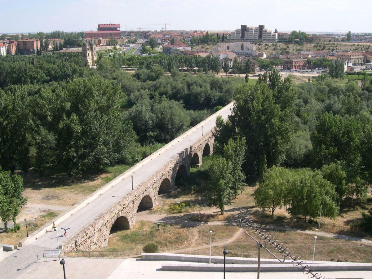 Apartamento Ribera Del Puente Саламанка Екстер'єр фото